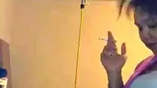 الإزالة الكاملة للشعر تؤدي إلى جماع شرجي ومهني مكثف