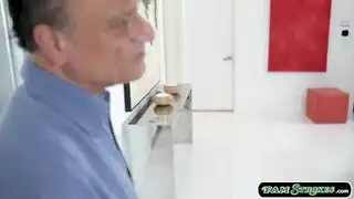 سكس نيك زوجة الاب الصغيره