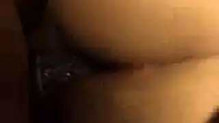 شاب أسود يترك التمرين لممارسة جنس صارم في النادي